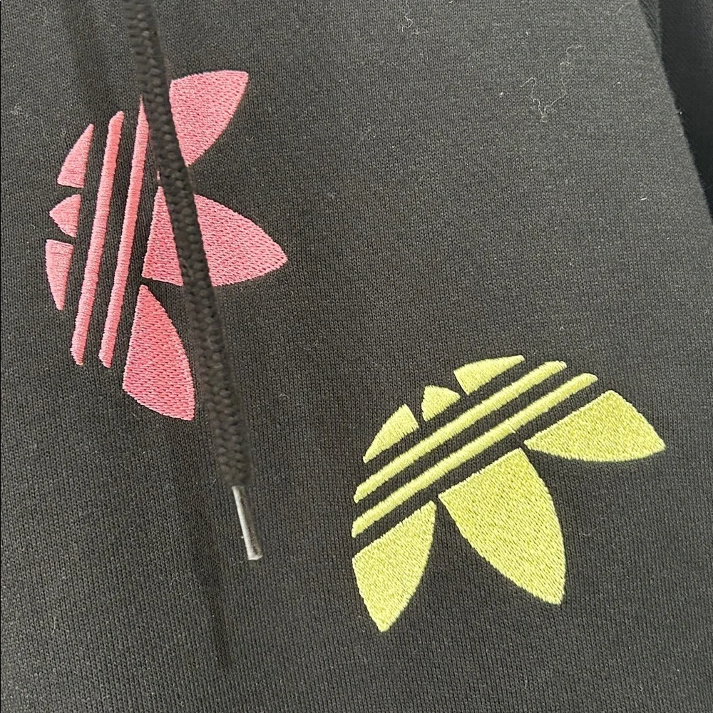 Adidas Adicolor Shattered Trefoil Embroidered Logo Black Hoodie - Large